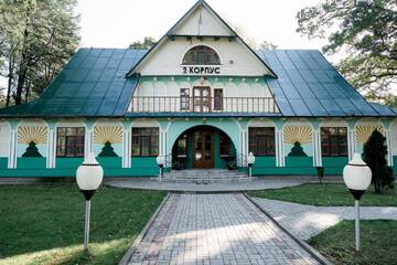 Небольшой двухместный номер с 2 отдельными кроватями в Отеле Беловежская Пуща - Отельный Комплекс Жарковщина